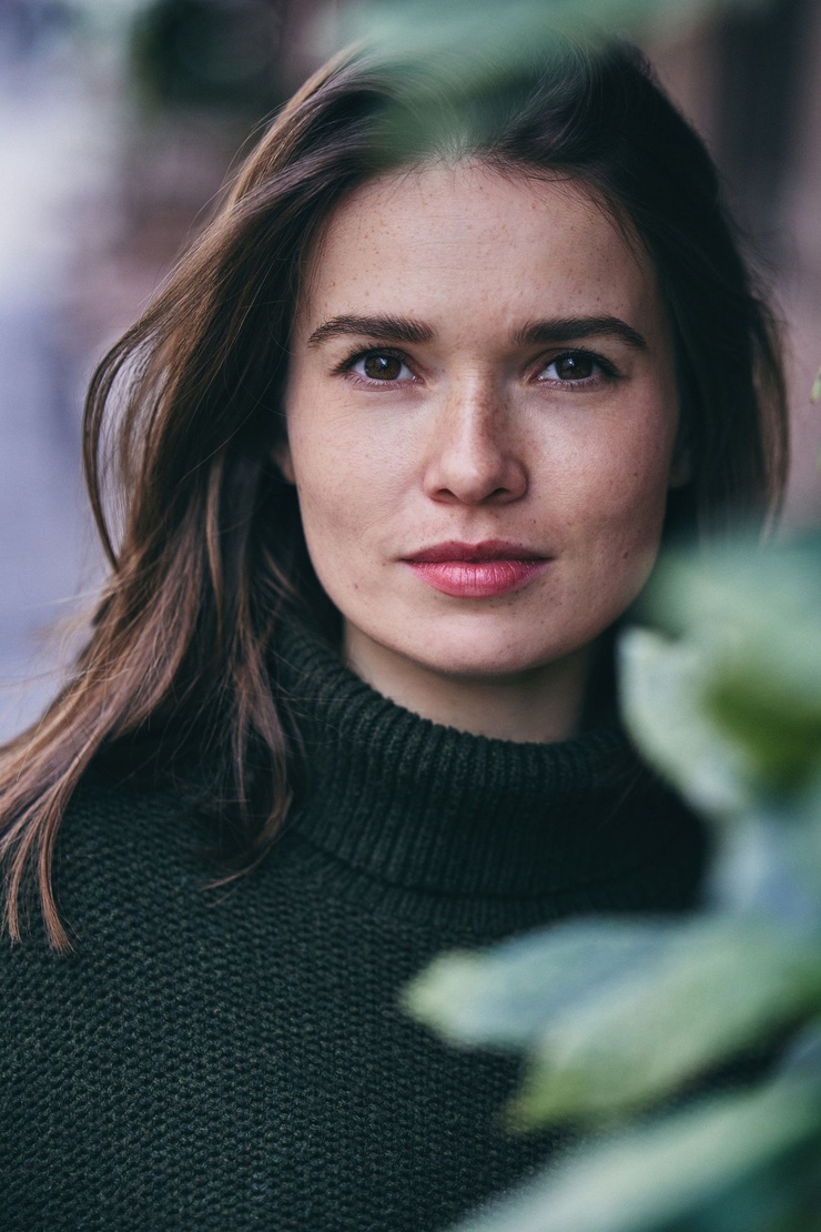 Image of Zoe Moore(04)