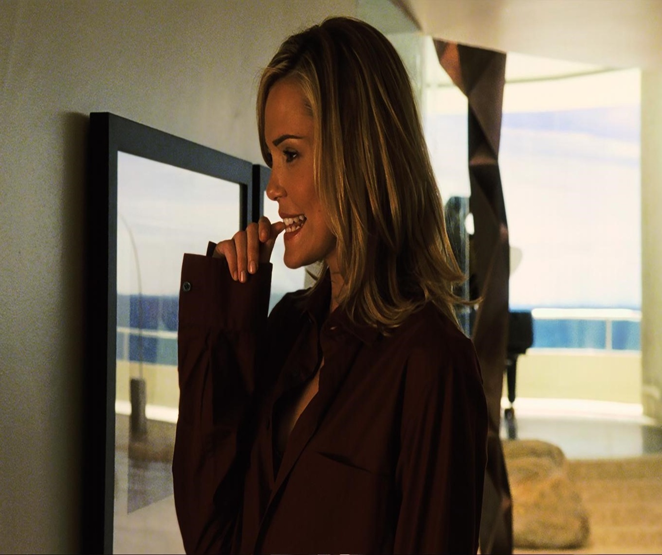 Picture of Leslie Bibb