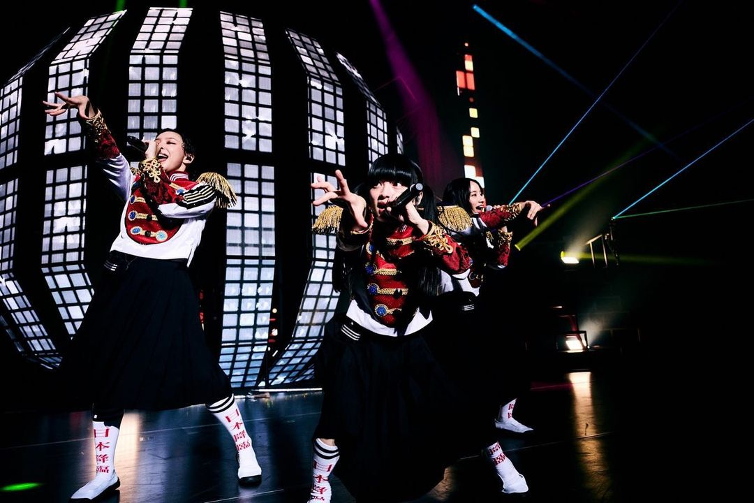 Atarashii Gakko!