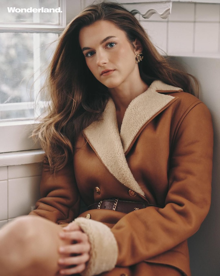 Picture of Chloe East