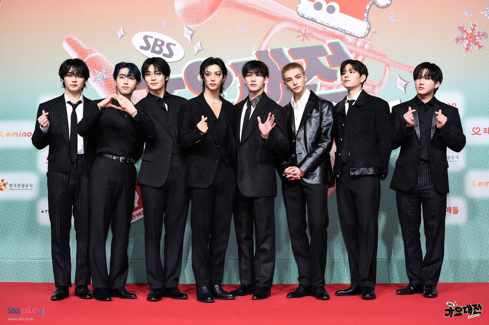Stray Kids