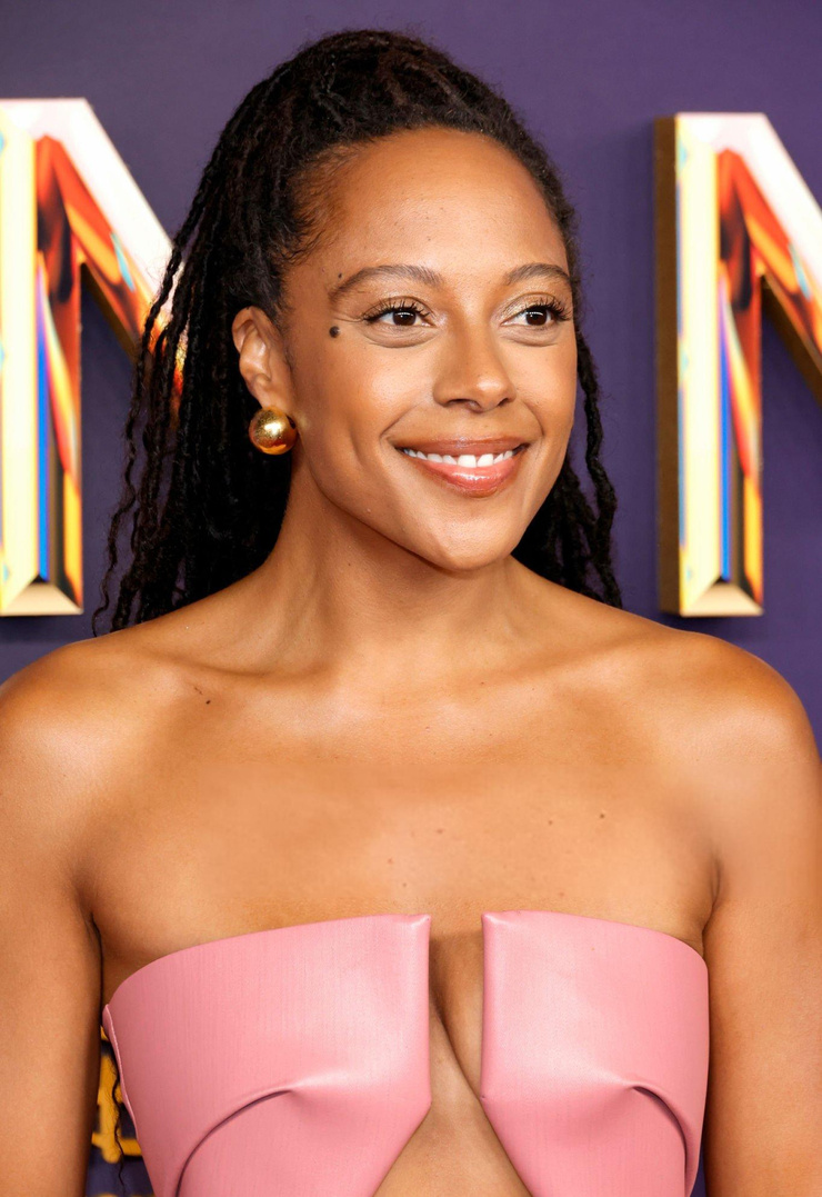 Picture of Rosalind Eleazar