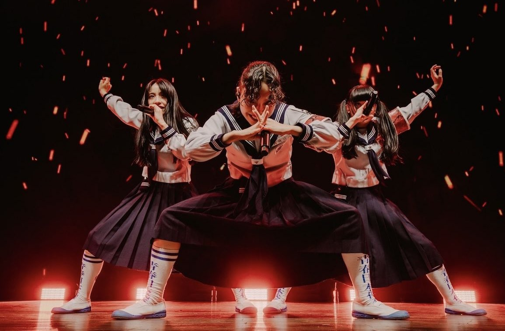 Atarashii Gakko!