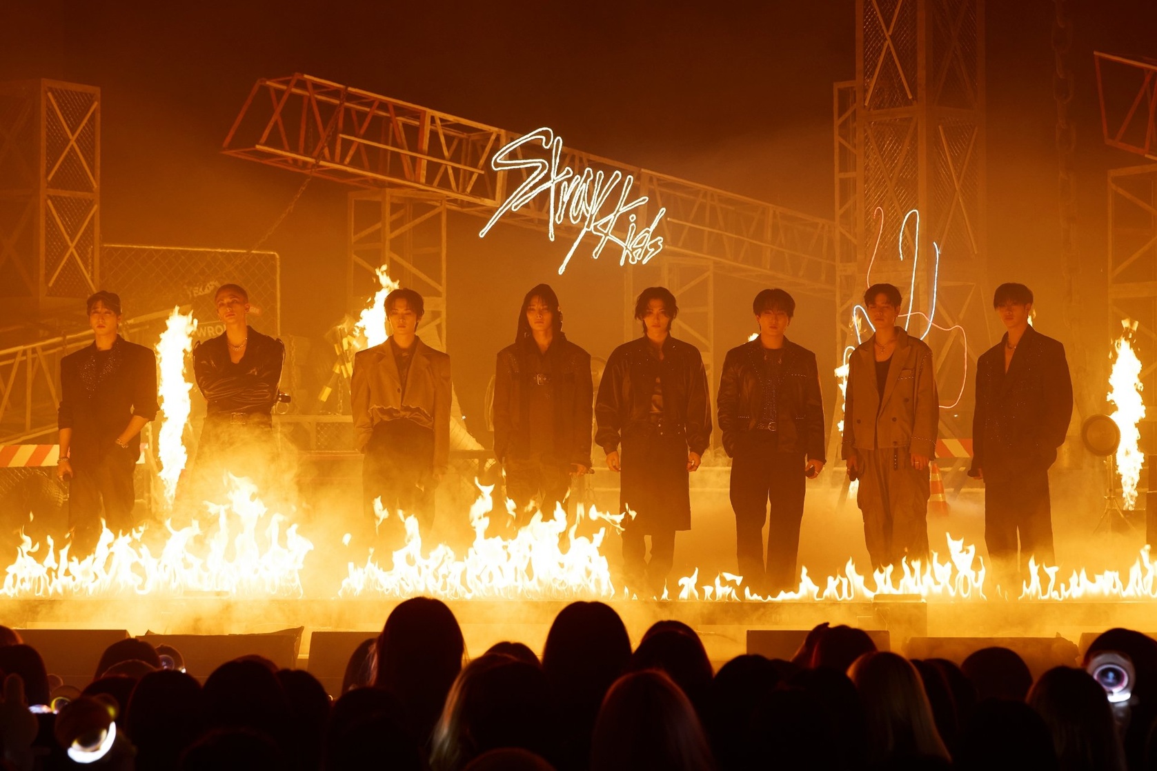 Stray Kids