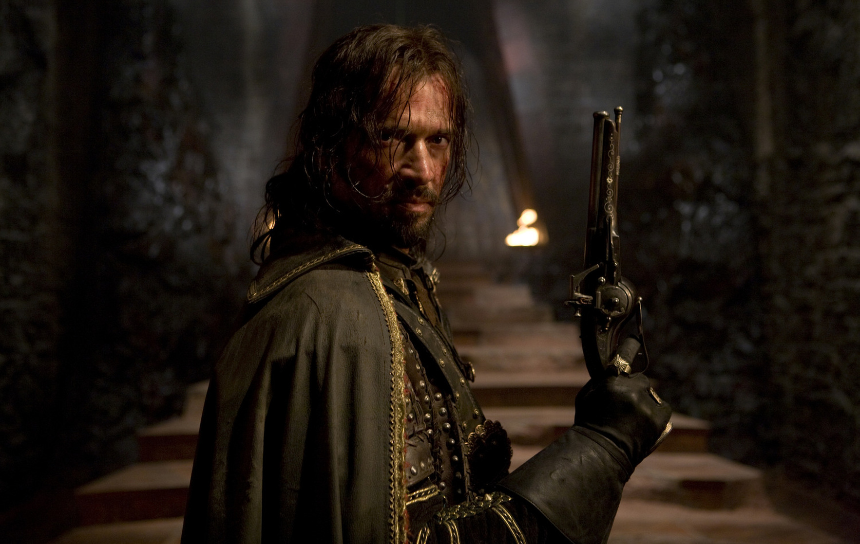 Solomon Kane (James Purefoy)