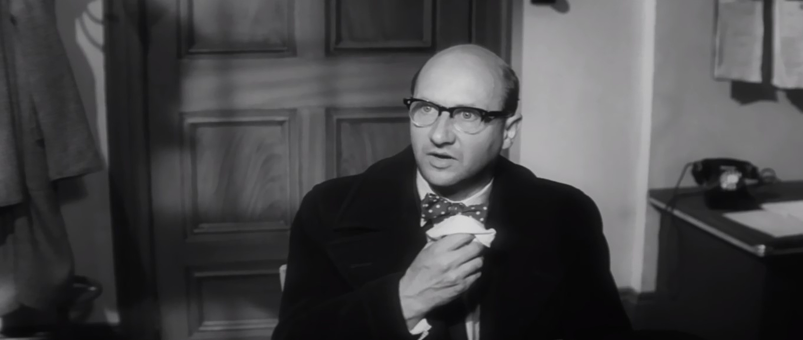Hell Is a City                                  (1960)