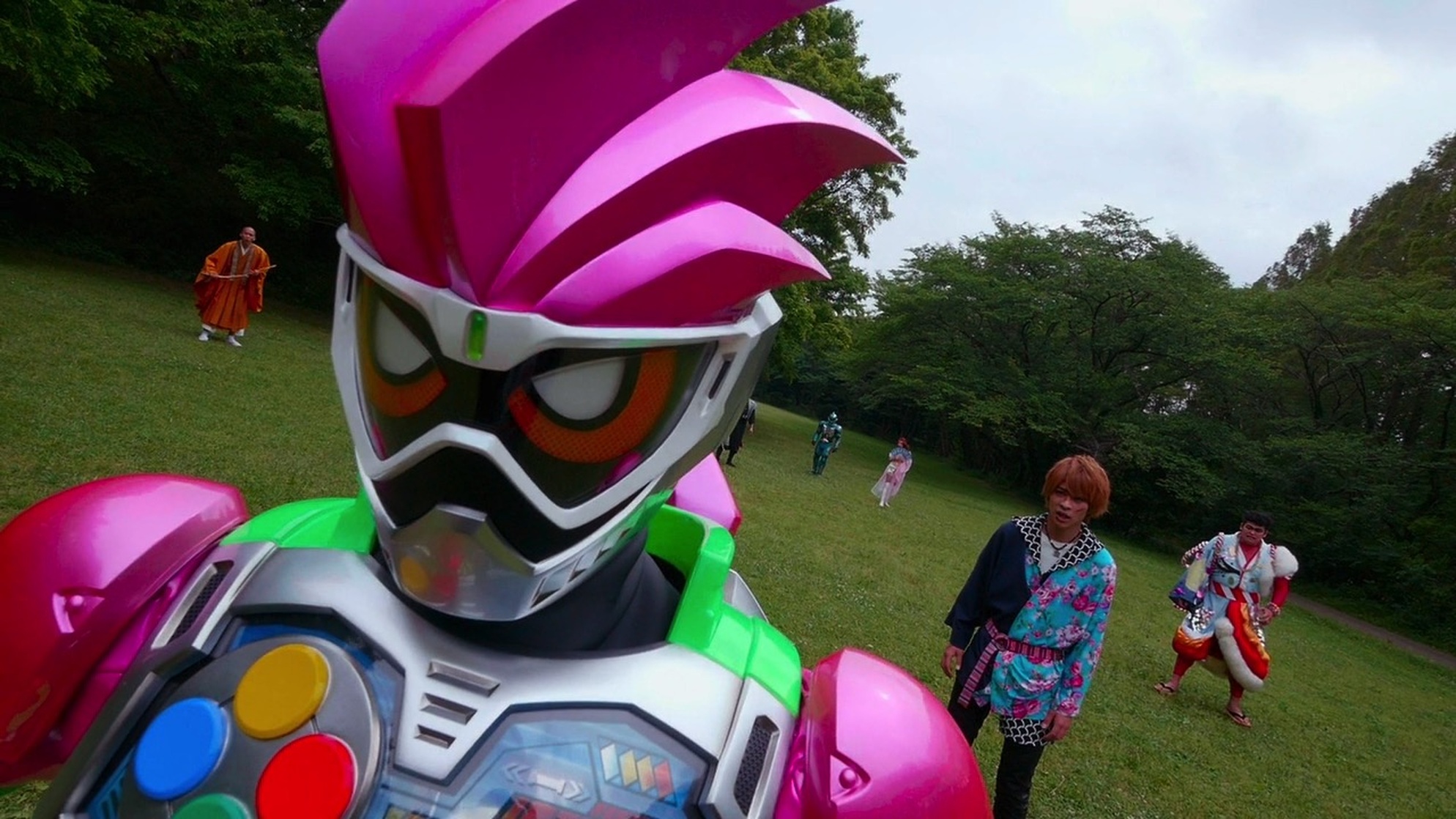 Kamen Rider Ghost: The 100 Eyecons and Ghost's Fateful Moment