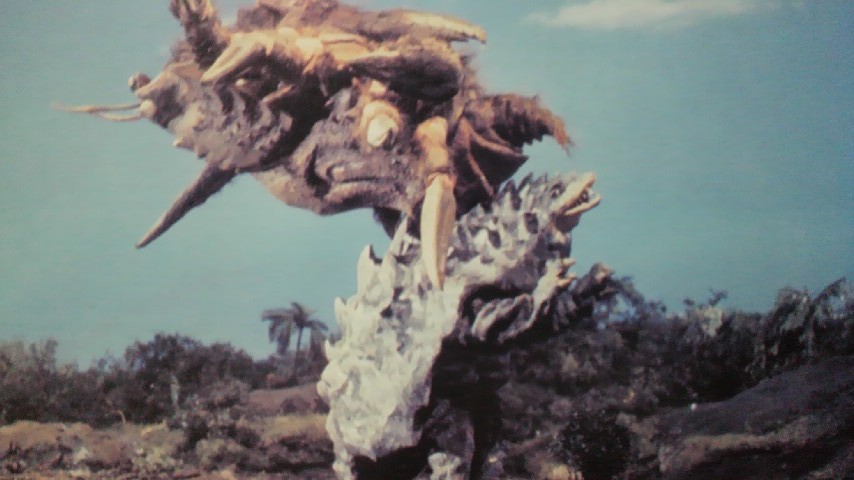 Space Amoeba (aka Yog: Monster from Space - aka: Les envahisseurs de l'espace)