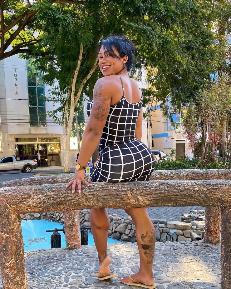 Alessandra Alves image