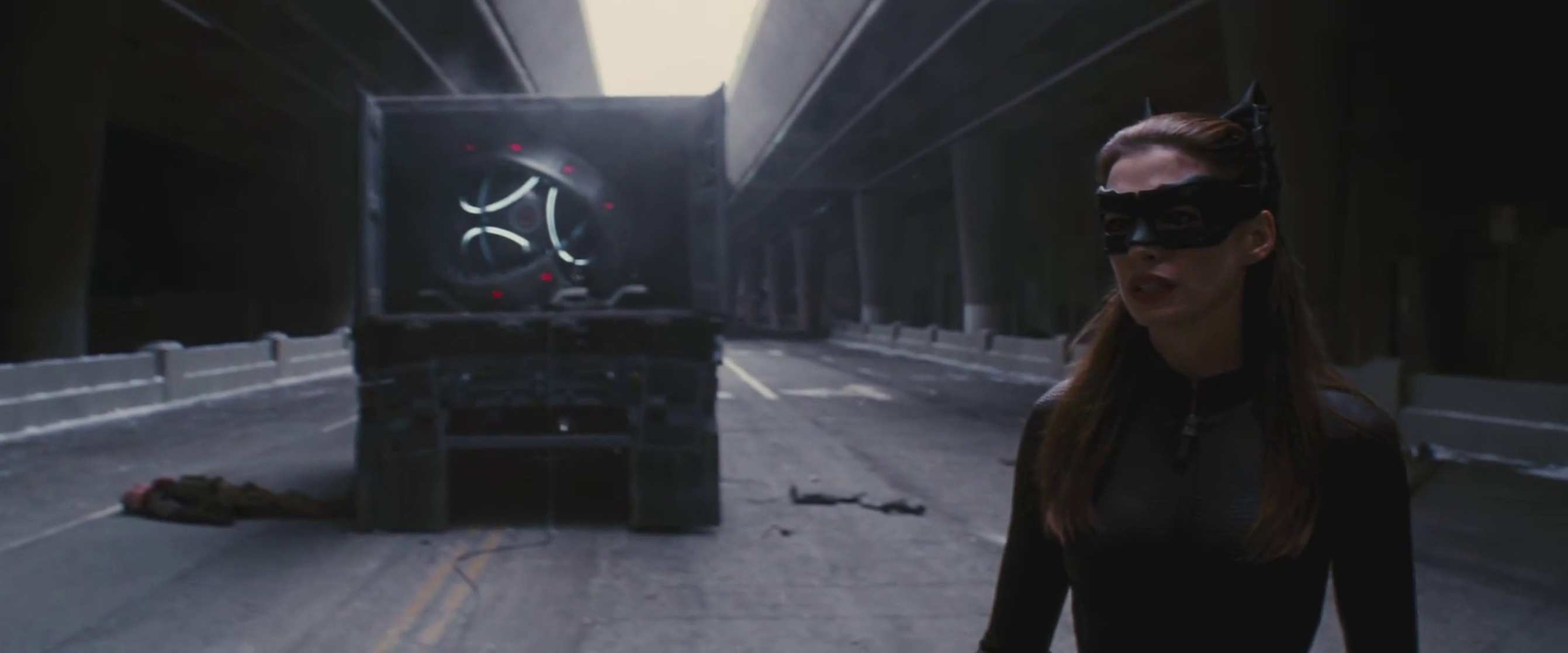 Selina Kyle / The Cat (Anne Hathaway)