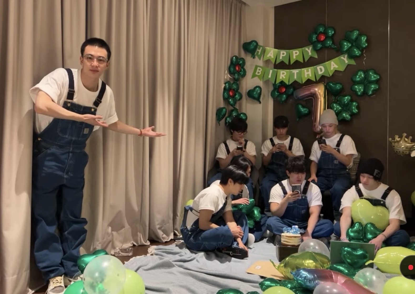 Stray Kids