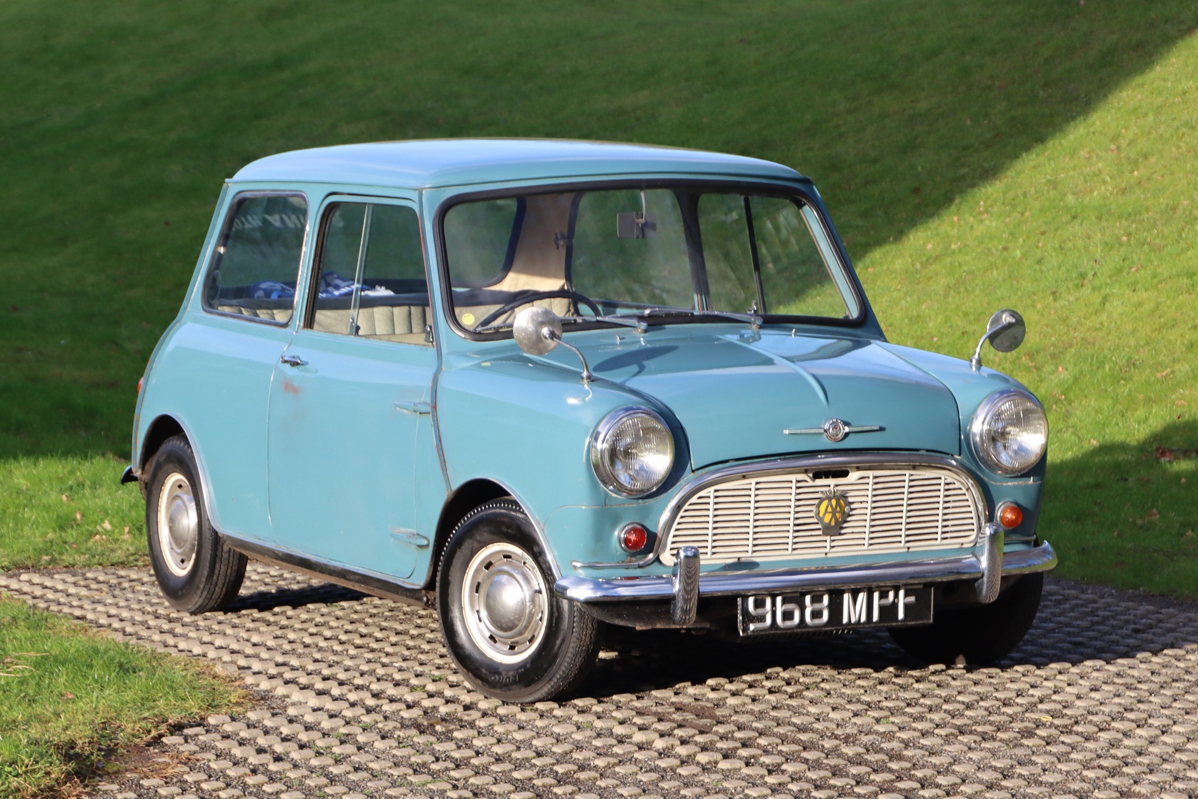 Mini