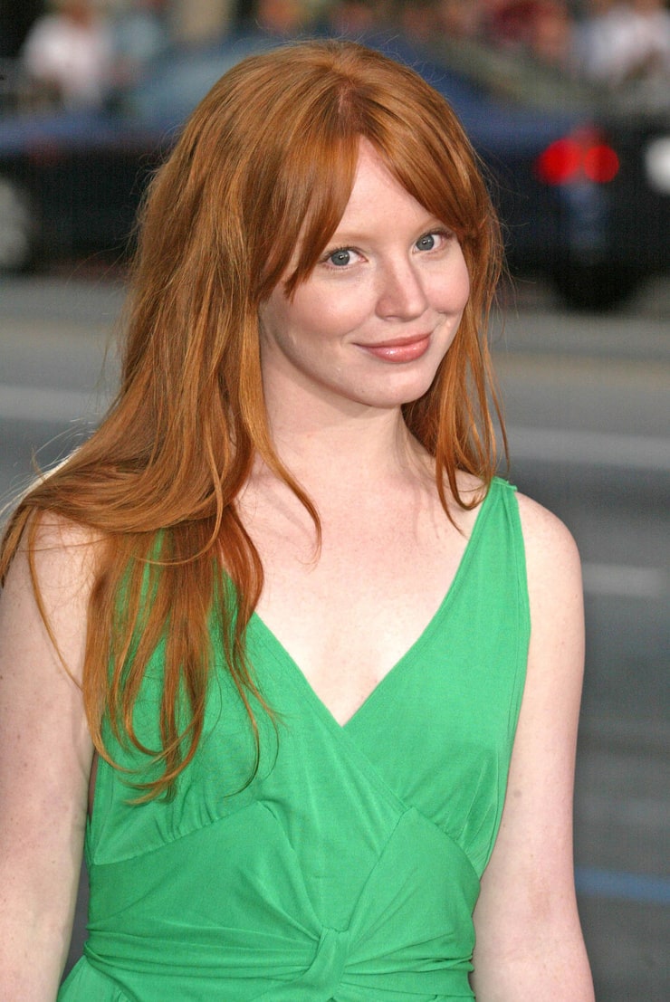 Next photo of Lauren Ambrose