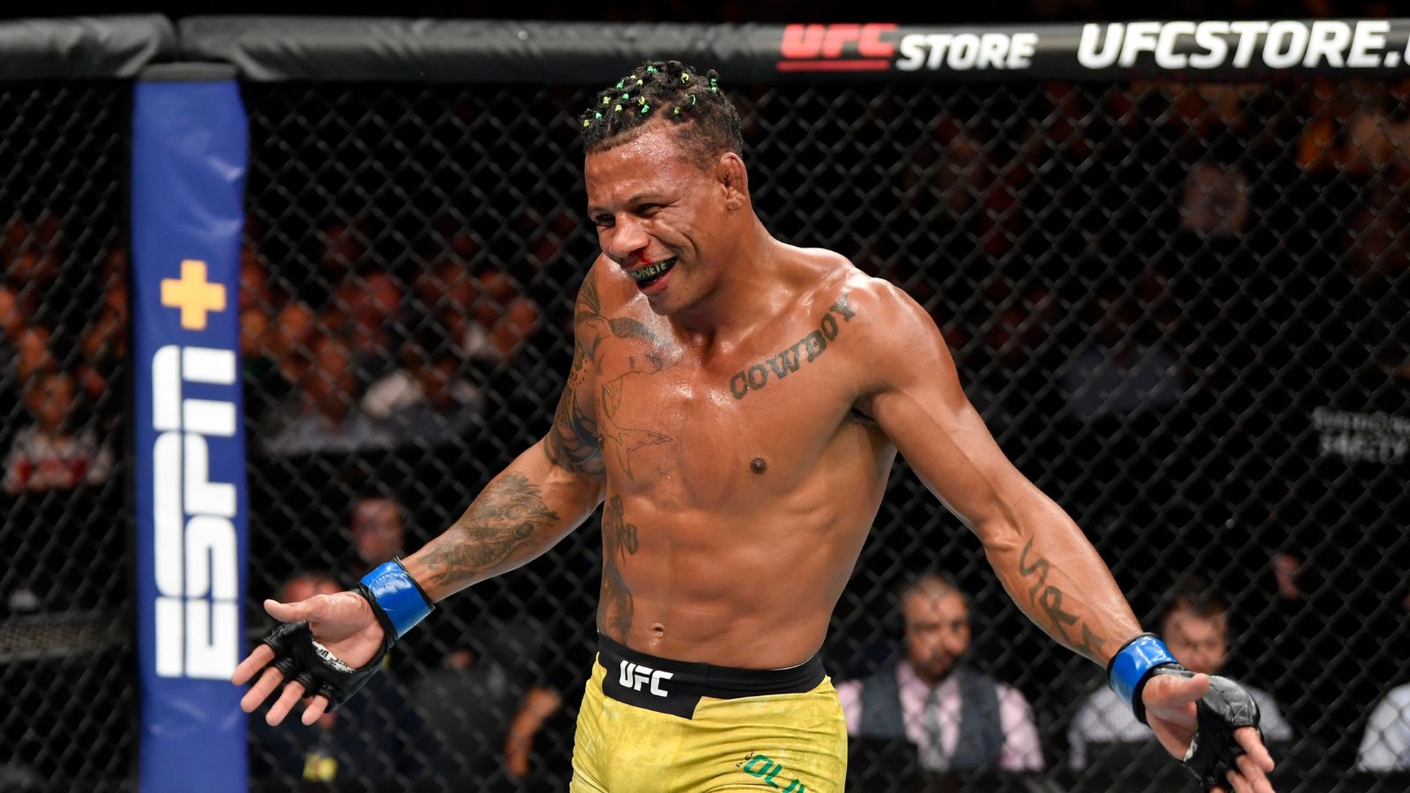 Alex Oliveira