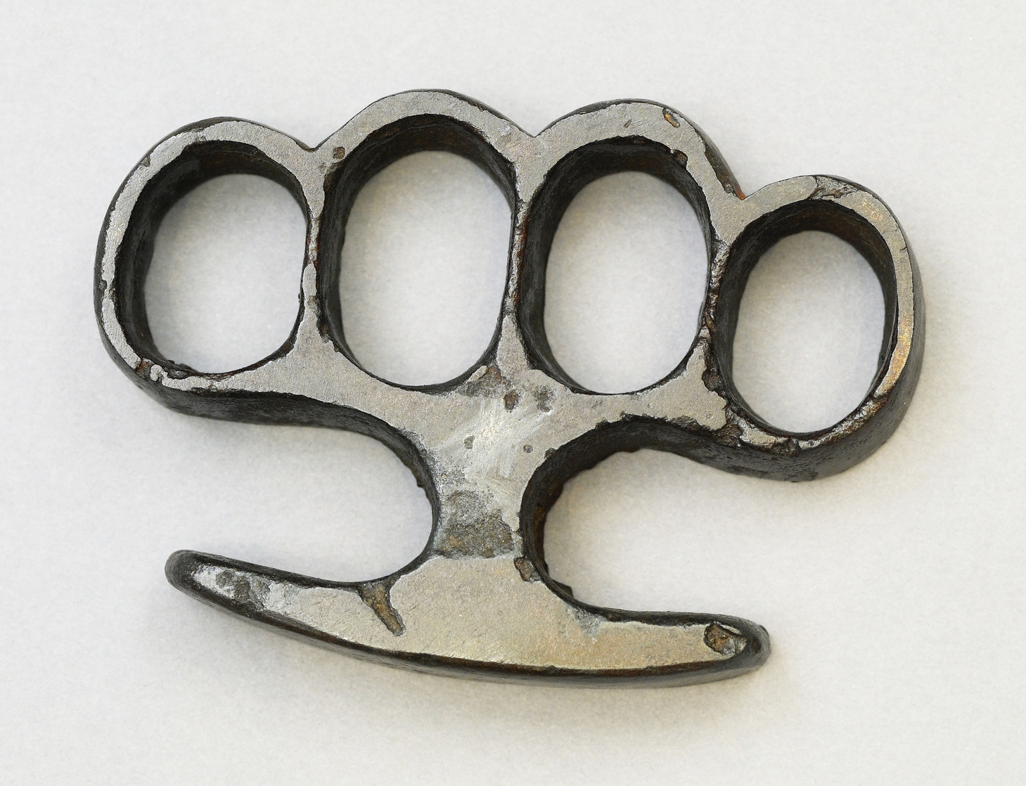 Knuckle duster Knuckle duster