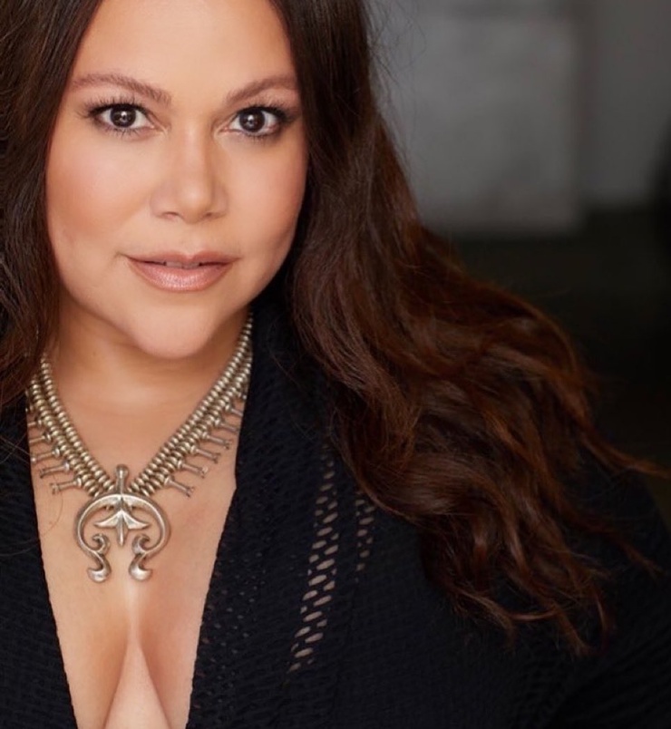 Mela Lee image