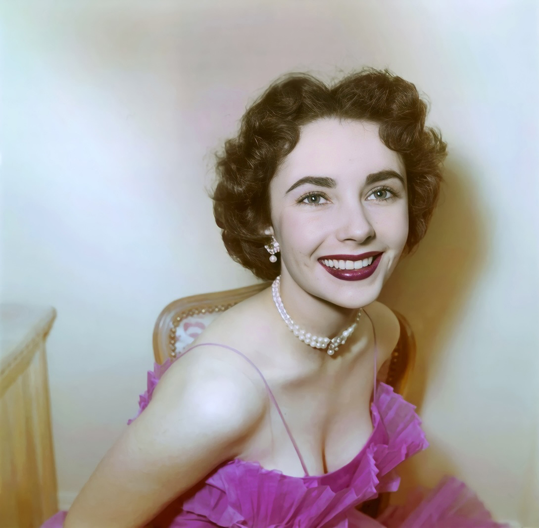 Elizabeth Taylor Elizabeth Taylor