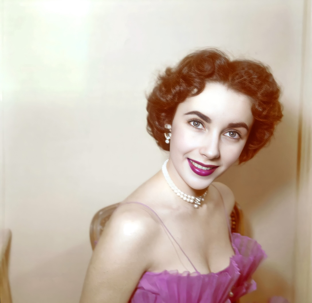 Elizabeth Taylor Elizabeth Taylor