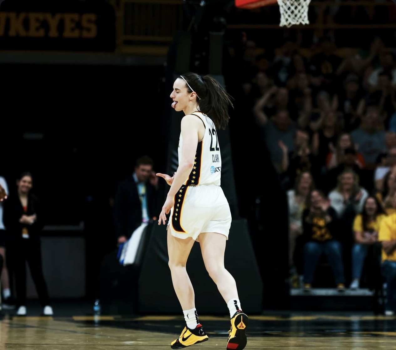 Caitlin Clark (ii)