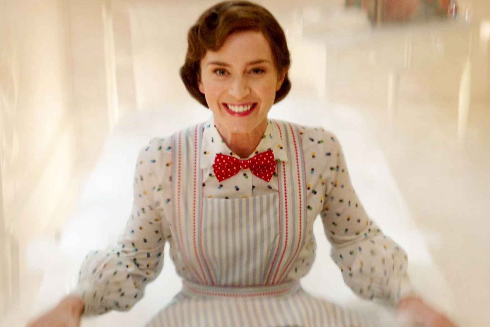Mary Poppins (Emily Blunt)