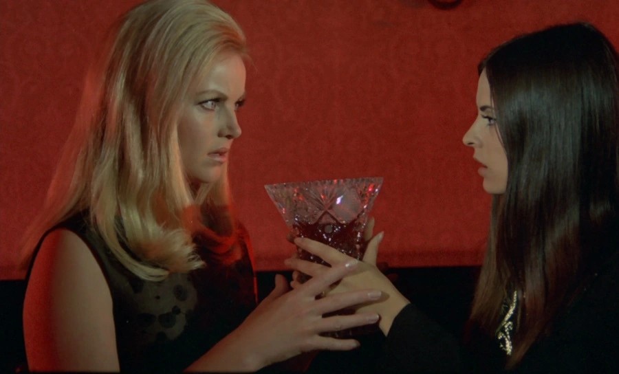 Vampyros Lesbos