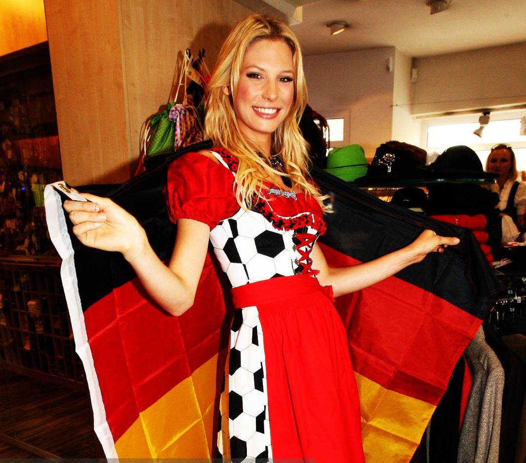 Sarah Brandner Sarah Brandner