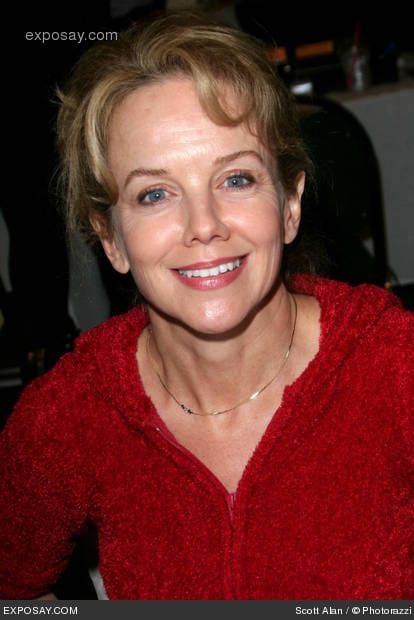 Next photo of Linda Purl