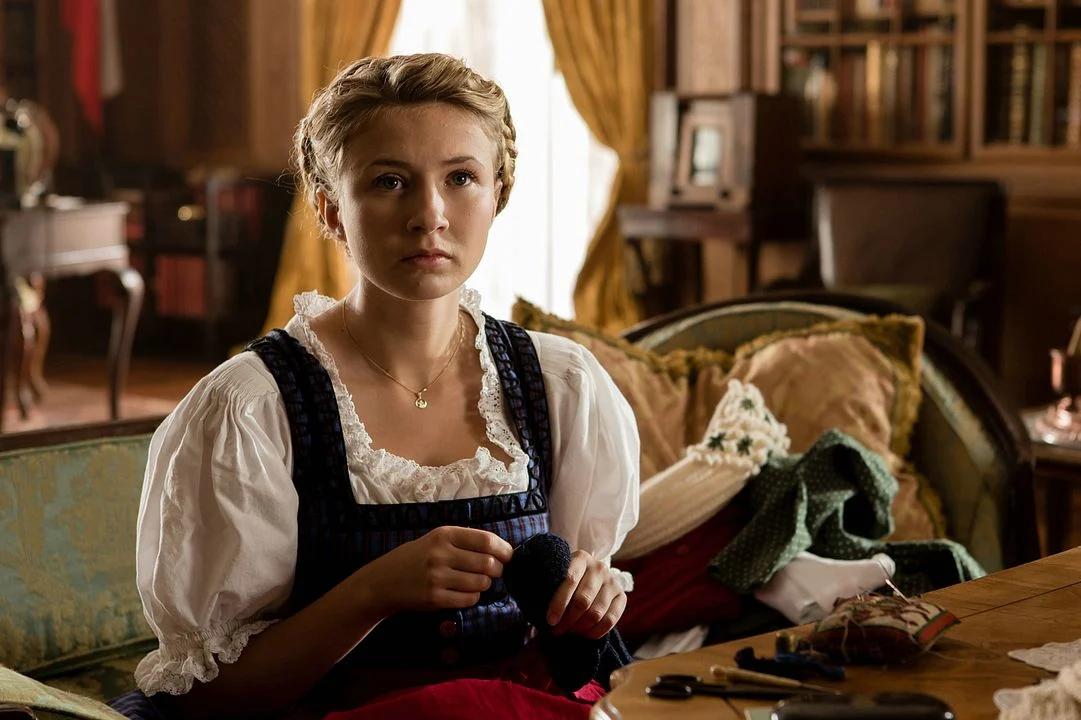 Eliza Bennett