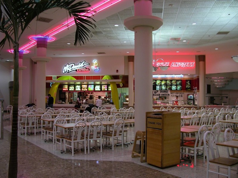 Jamestown Mall 