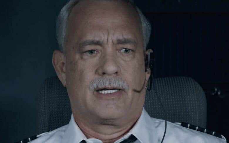 Chesley Sullenberger (Tom Hanks)