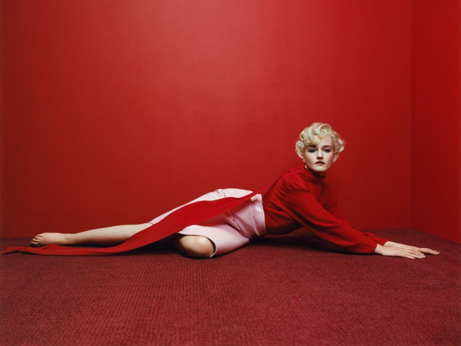 Julia Garner Julia Garner