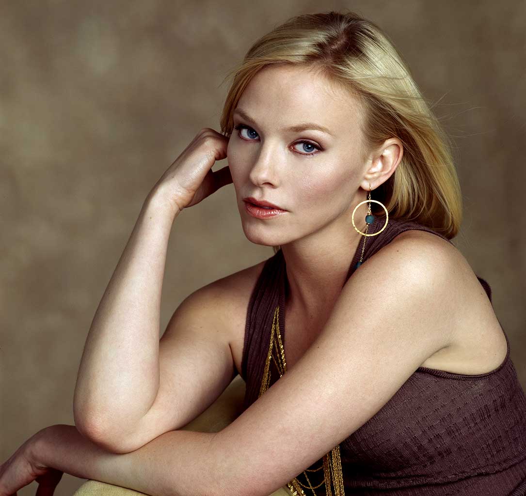 Picture of Kelli Giddish