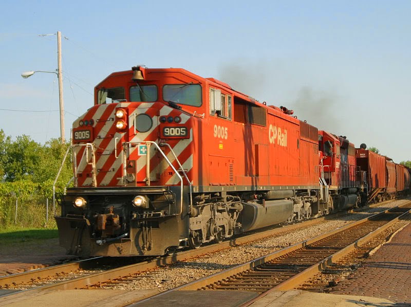 CP SD40-2F