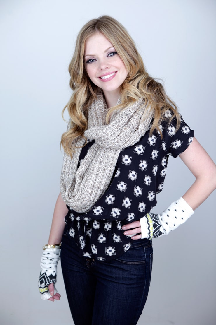 Dreama Walker movies and tv shows