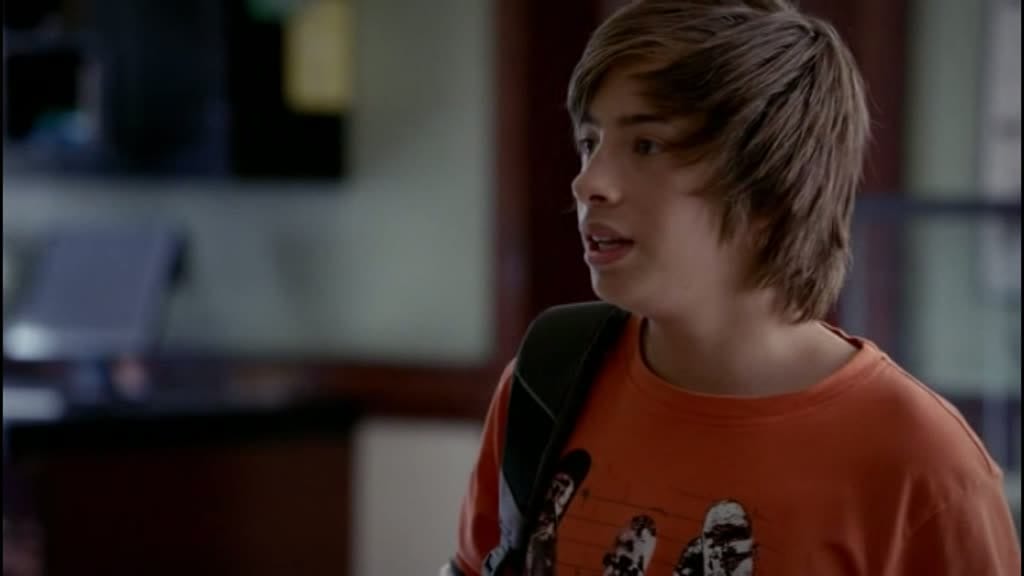 Jimmy Bennett - No ordinary family 1x03