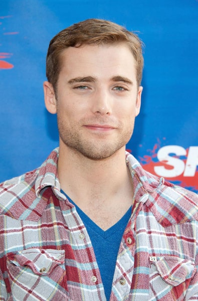 Picture of Dustin Milligan