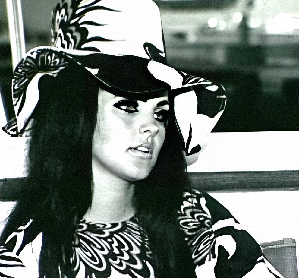 Priscilla Presley