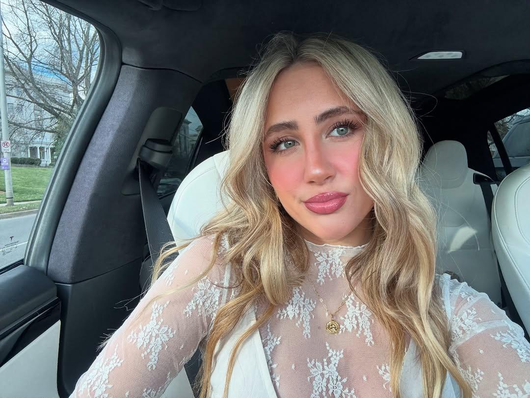 Ava Kolker