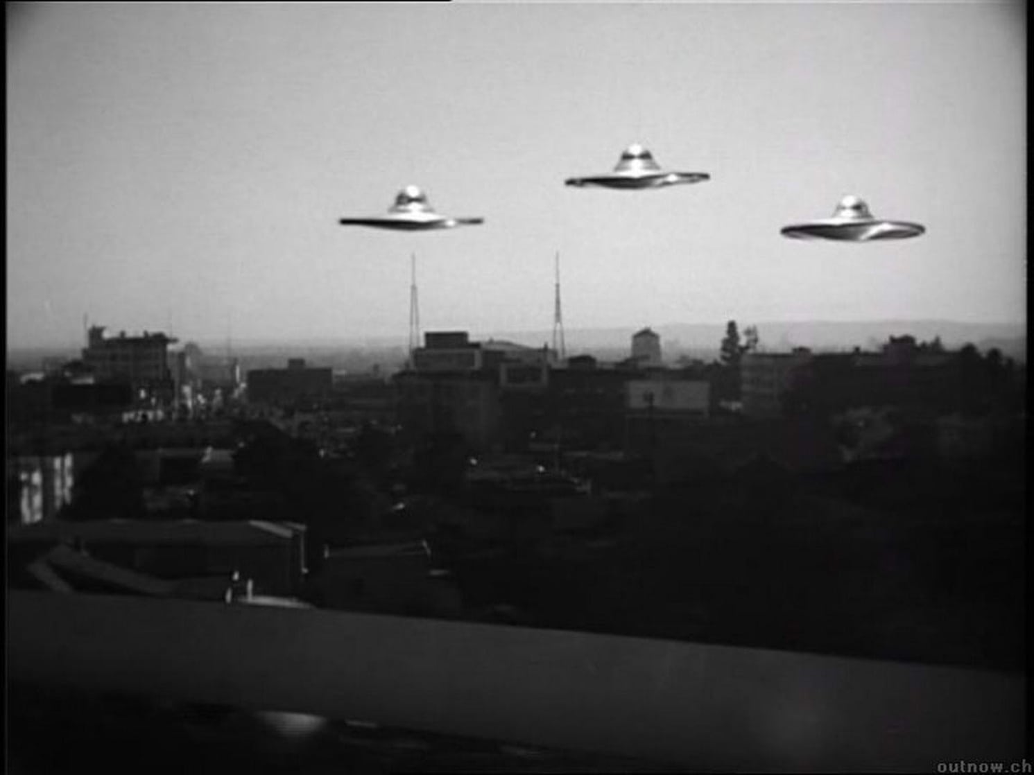 Plan 9 from Outer Space (1969)