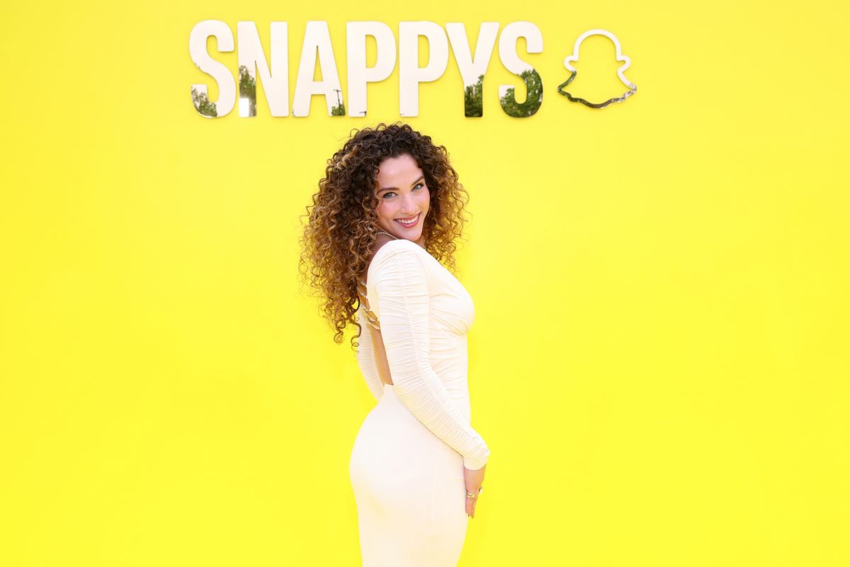 Sofie Dossi Sofie Dossi