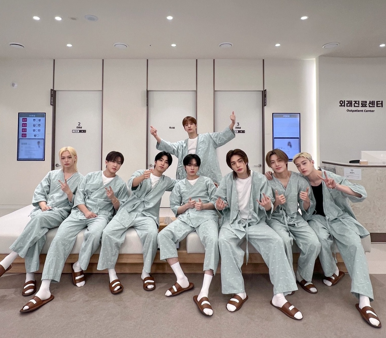 Stray Kids