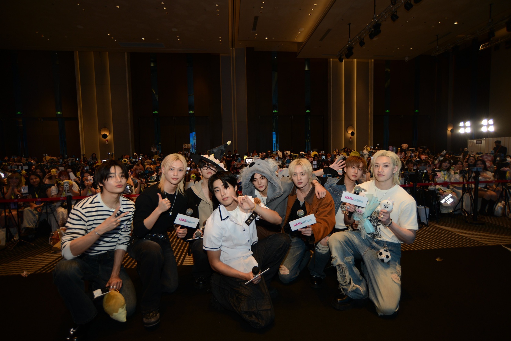 Stray Kids