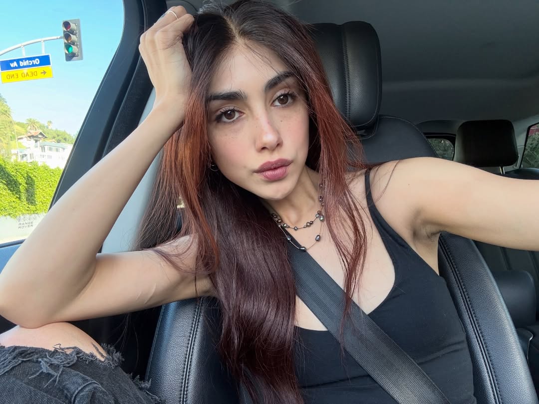 Alexa Mansour Alexa Mansour