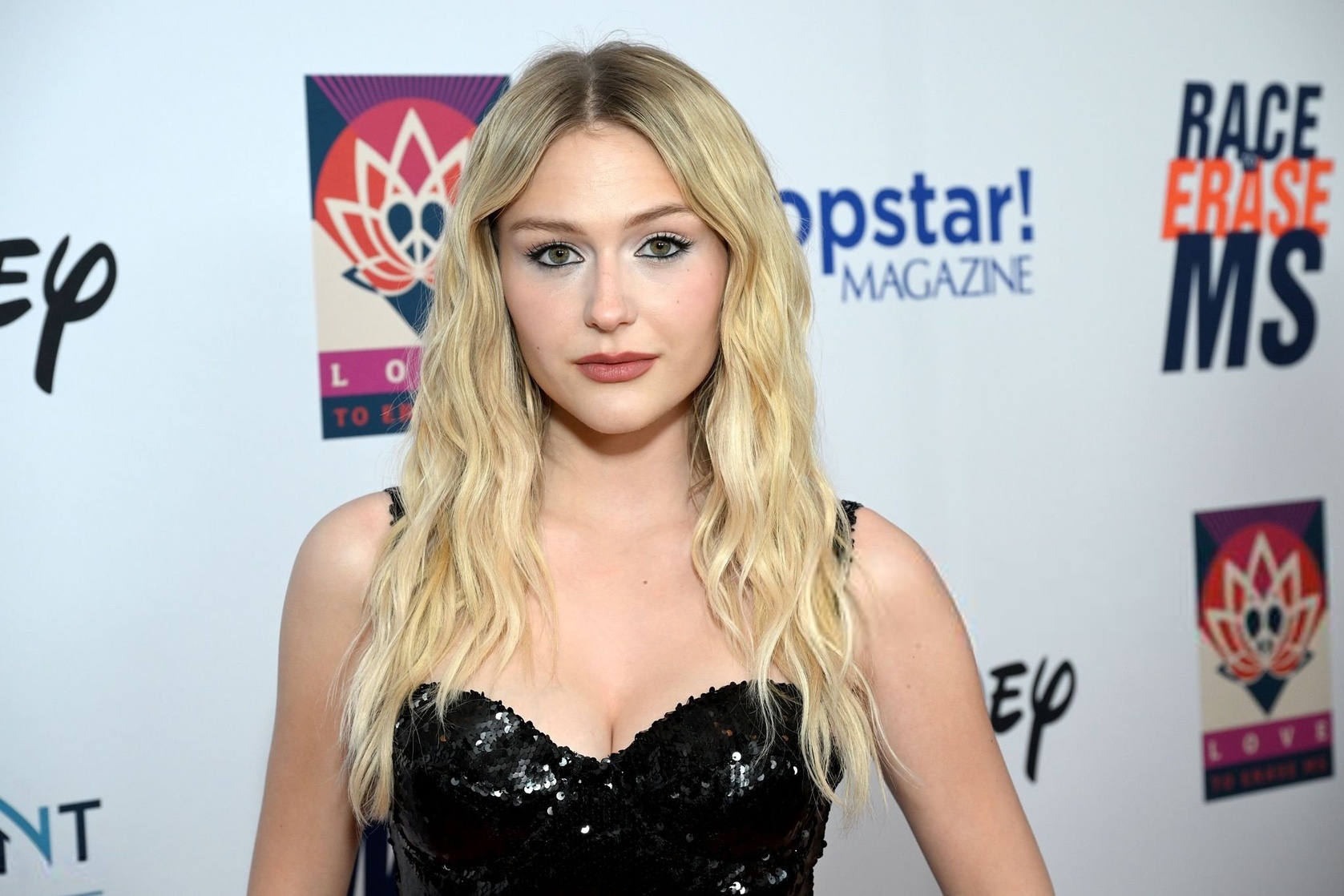 Alyvia Alyn Lind
