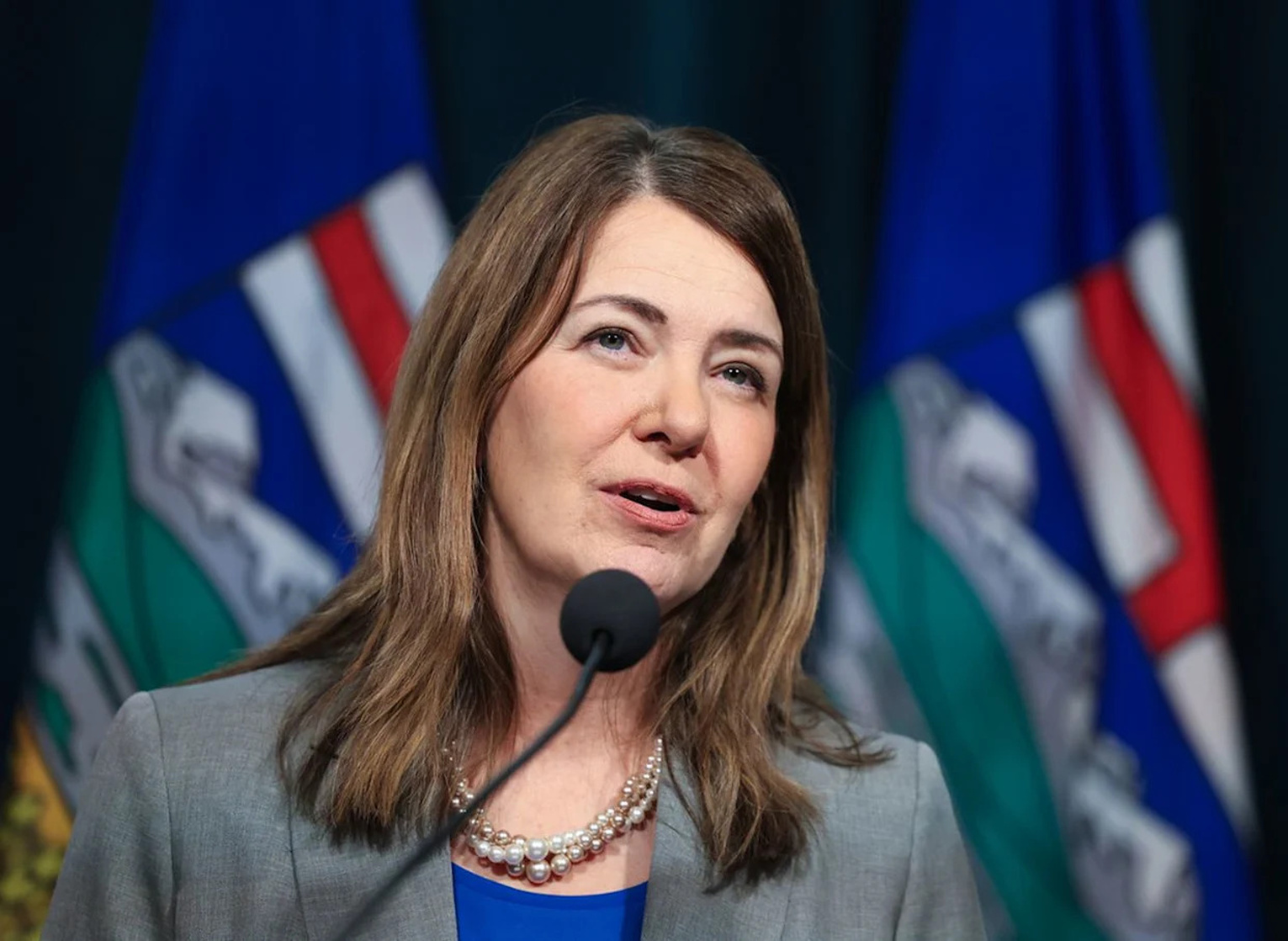 Danielle Smith (politician)