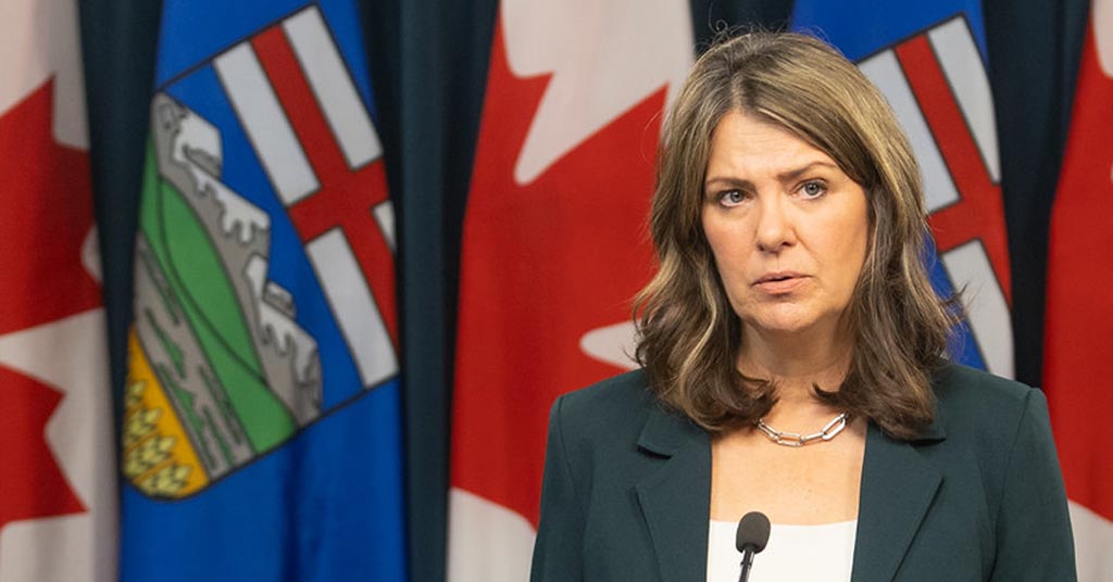 Danielle Smith (politician)