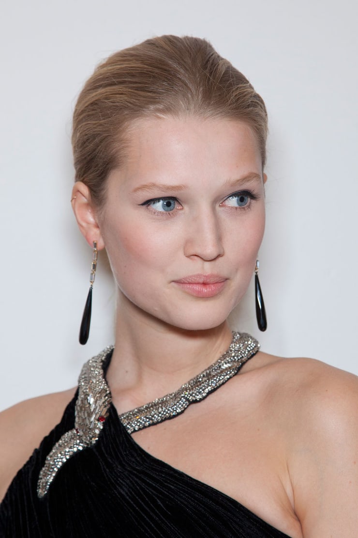 Picture of Toni Garrn