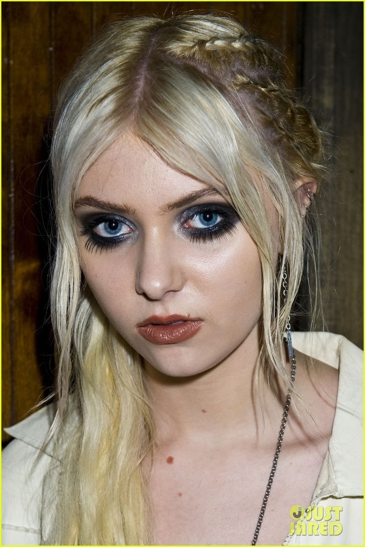 Taylor Momsen picture