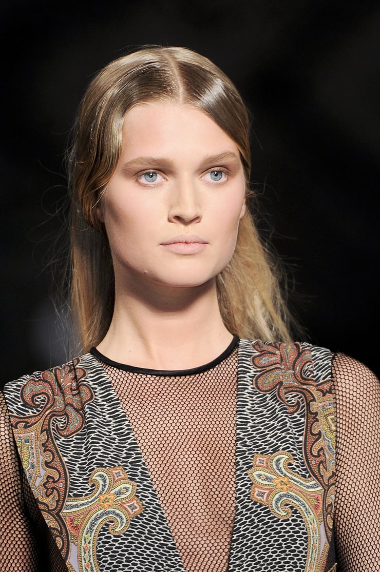 Image of Toni Garrn