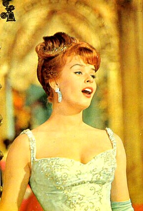 Senta Berger picture